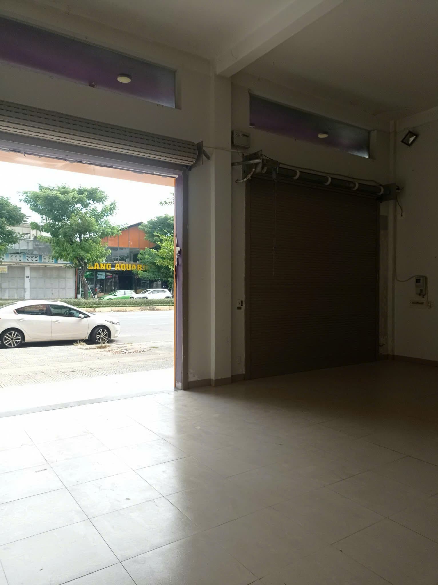 Nhà nguyên căn 3 tầng có lửng tại Võ Chí Công, Cẩm Lệ, diện tích tầng trệt 185m² - Ảnh 2