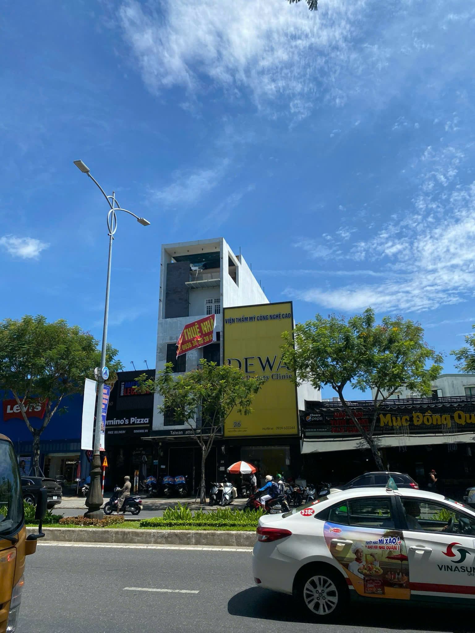 Nhà 5 tầng có thang máy tại Nguyễn Văn Linh, quận Hải Châu, diện tích 100m² - Ảnh 1