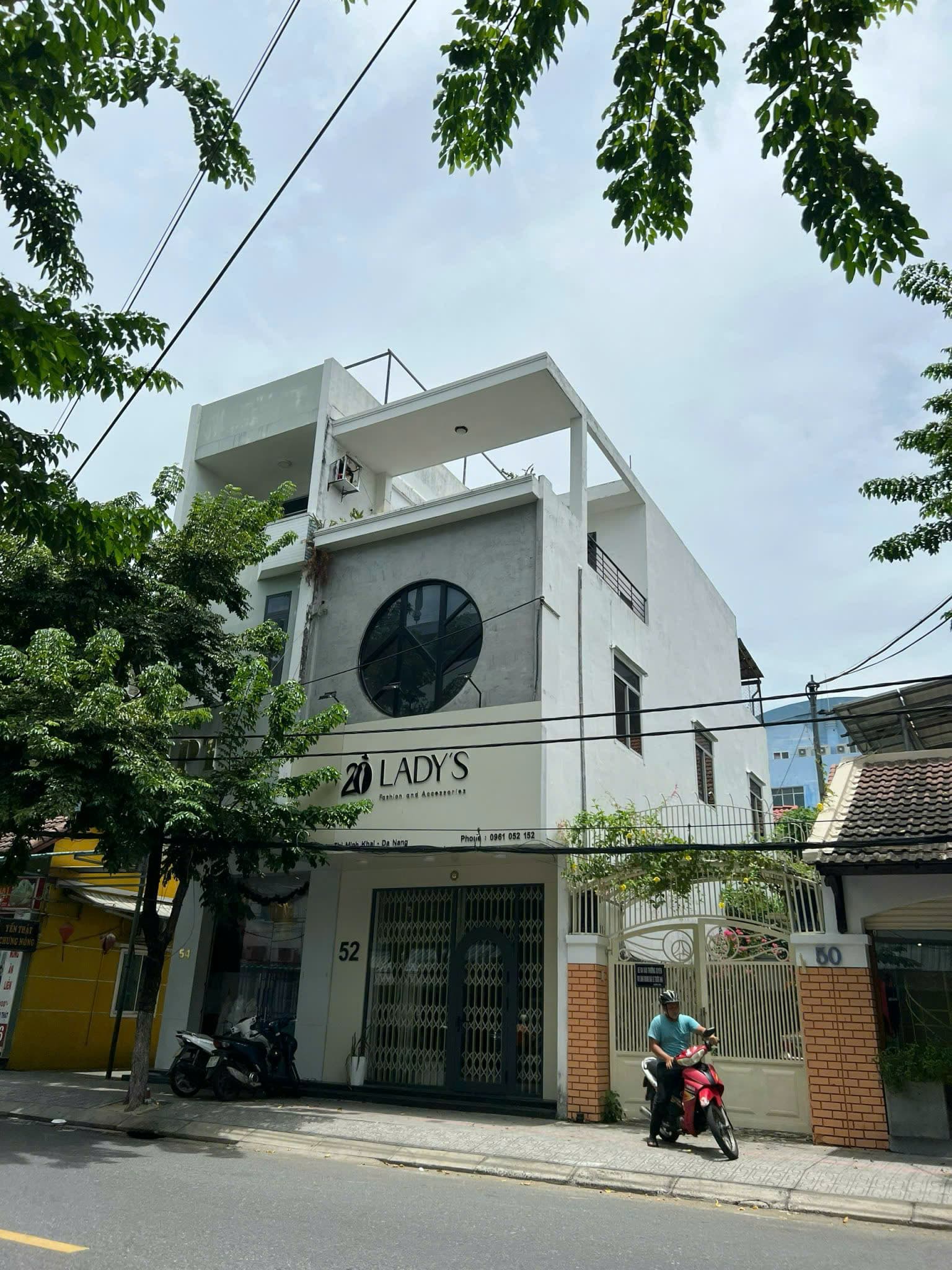 Nhà nguyên căn 3 tầng đường Nguyễn Thị Minh Khai, phù hợp kinh doanh ăn uống - Ảnh 1