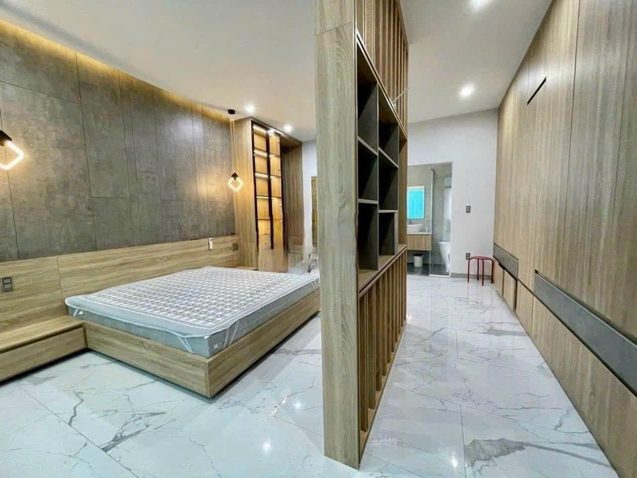 Nhà nguyên căn 3 tầng đường Nguyễn Đình Chiểu,cho thuê ở hoặc làm việc - Ảnh 4