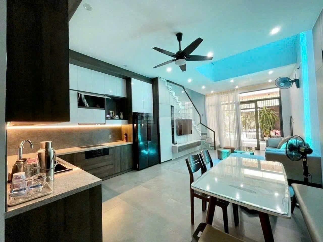 Nhà nguyên căn 3 tầng đường Nguyễn Đình Chiểu,cho thuê ở hoặc làm việc - Ảnh 5