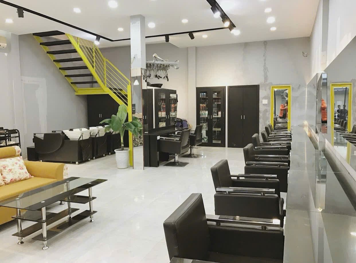 Mặt bằng kinh doanh 2 tầng mặt tiền 8m tại Hoàng Diệu, phù hợp salon tóc - Ảnh 2
