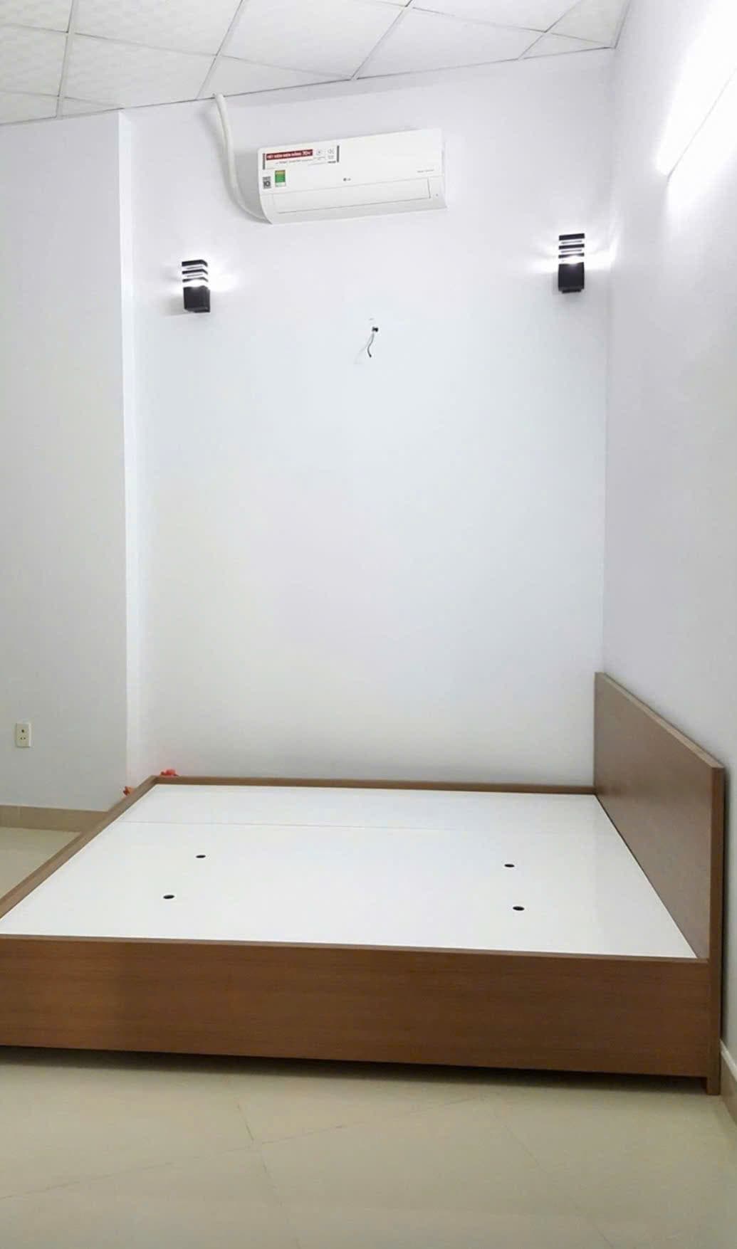 Nhà nguyên căn 3 tầng mặt tiền đường 2 tháng 9, diện tích 155m2, phù hợp kinh doanh và văn phòng - Ảnh 3