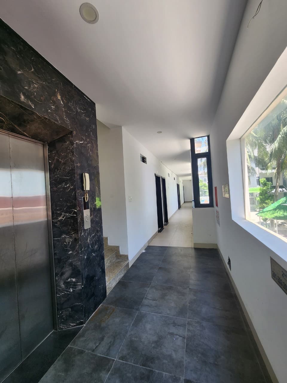 Nhà nguyên căn 4 tầng đường Lâm Hoành, diện tích 296m2, phù hợp văn phòng hoặc kinh doanh - Ảnh 4