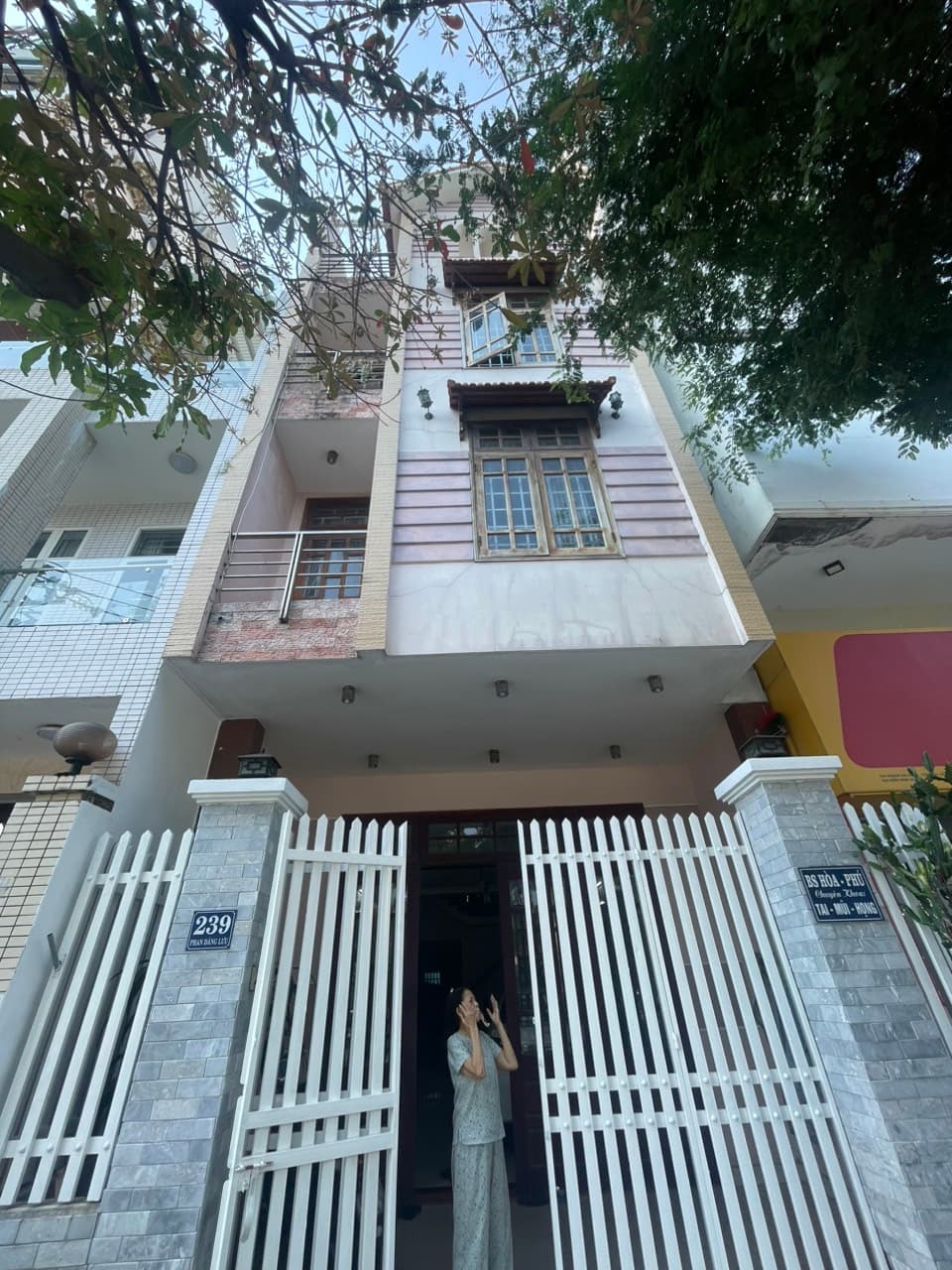 Nhà nguyên căn 4 tầng đường Phan Đăng Lưu, diện tích 5,5m x 23,5m, phù hợp ở và kinh doanh - Ảnh 1