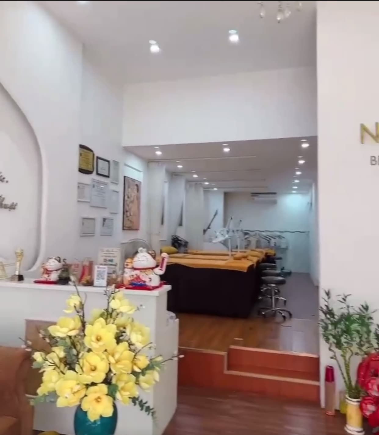 Nhà nguyên căn 3 tầng đường Đống Đa, diện tích 70m², phù hợp kinh doanh spa - Ảnh 1