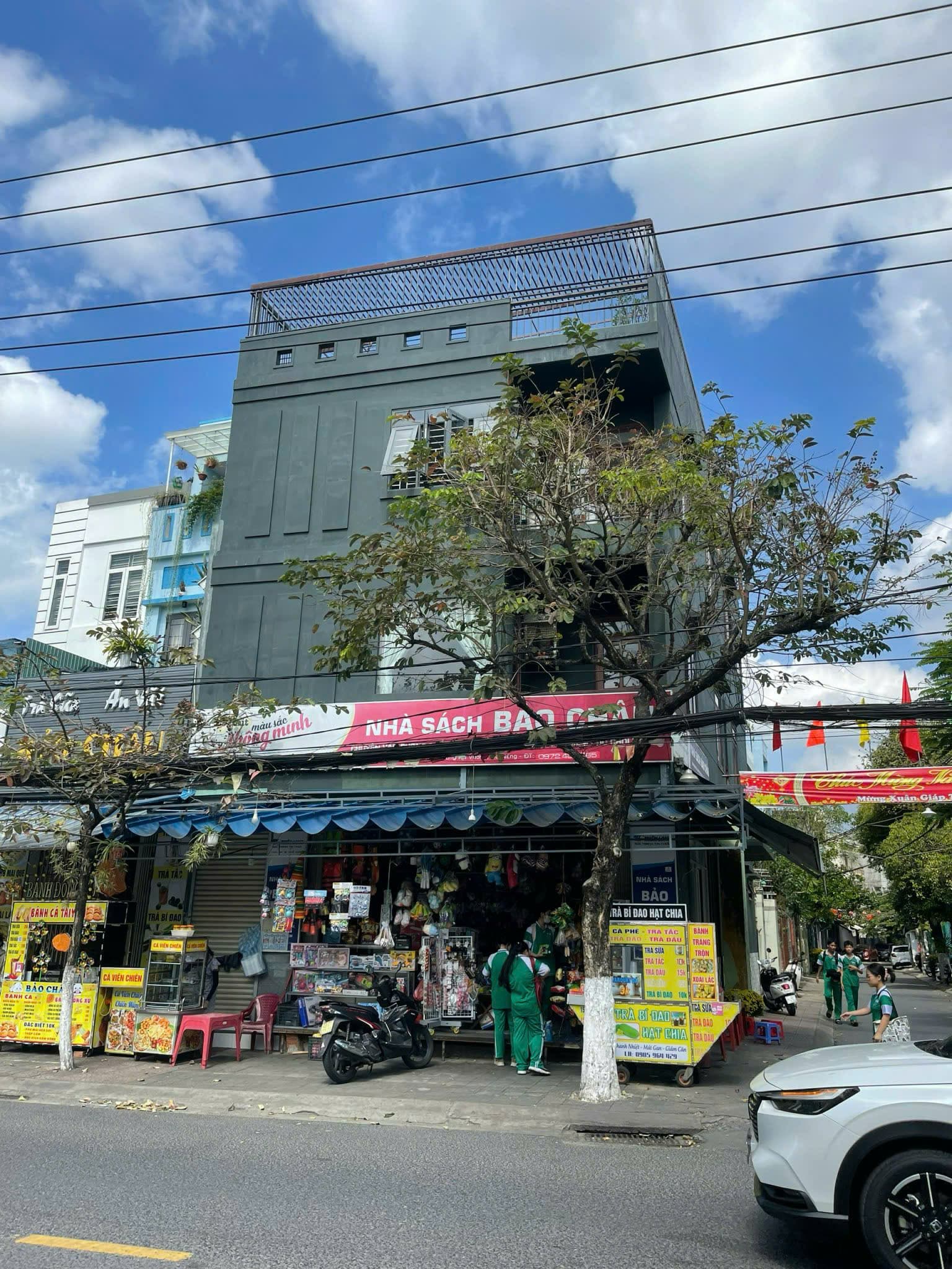 Nhà nguyên căn 3 tầng góc 2 mặt tiền Trưng Nữ Vương 104m², phù hợp kinh doanh đa dạng - Ảnh 1