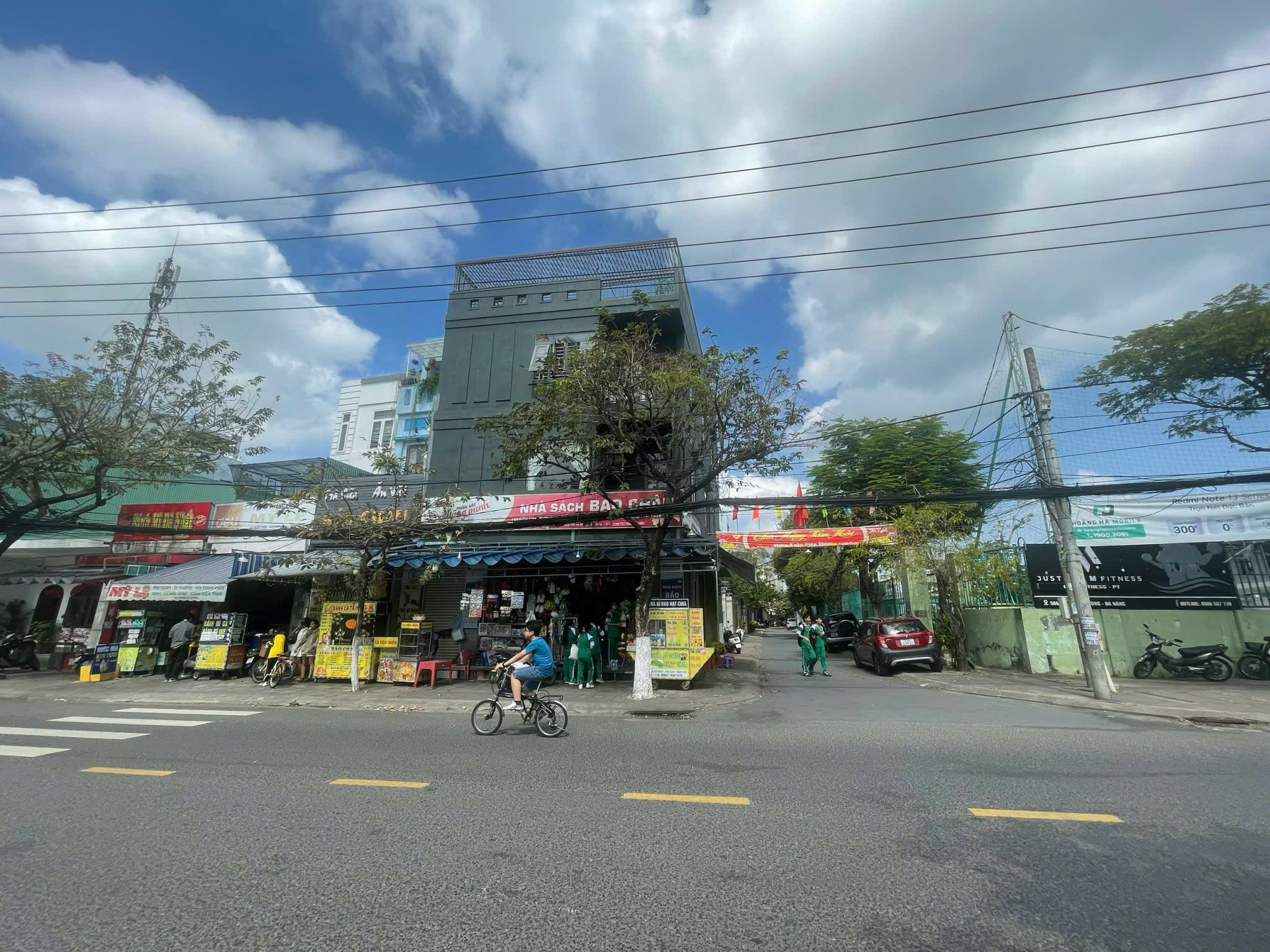 Nhà nguyên căn 3 tầng góc 2 mặt tiền Trưng Nữ Vương 104m², phù hợp kinh doanh đa dạng - Ảnh 3