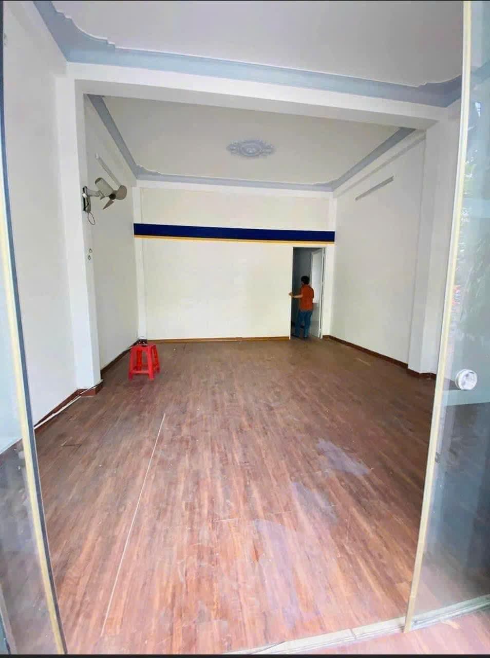 Nhà nguyên căn 2 tầng đường Nguyễn Hữu Dật, diện tích 100m² - Ảnh 4