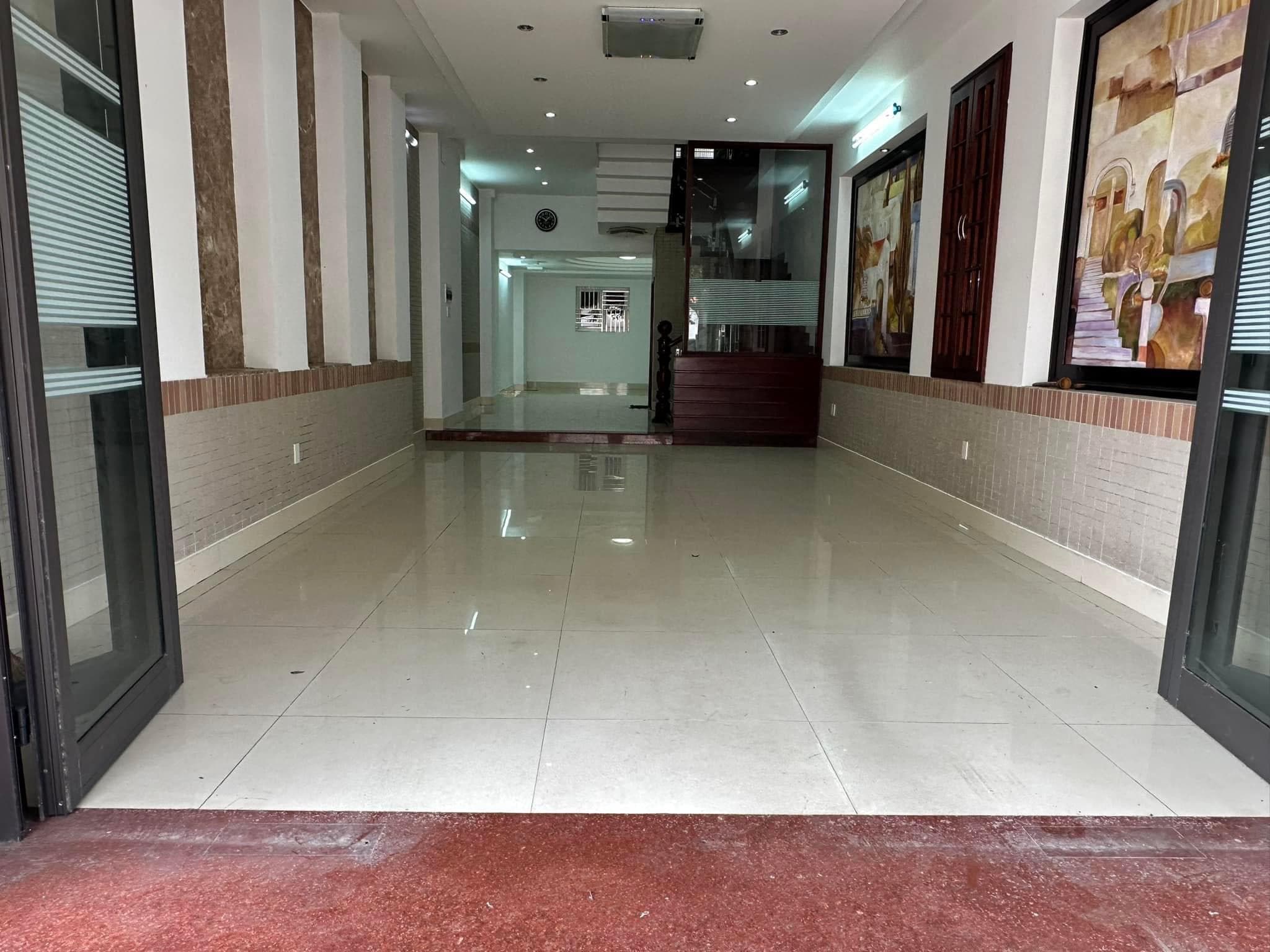 Nhà 5 tầng đường Phan Đăng Lưu, Hải Châu, diện tích 97.2m2, phù hợp kinh doanh và ở - Ảnh 1