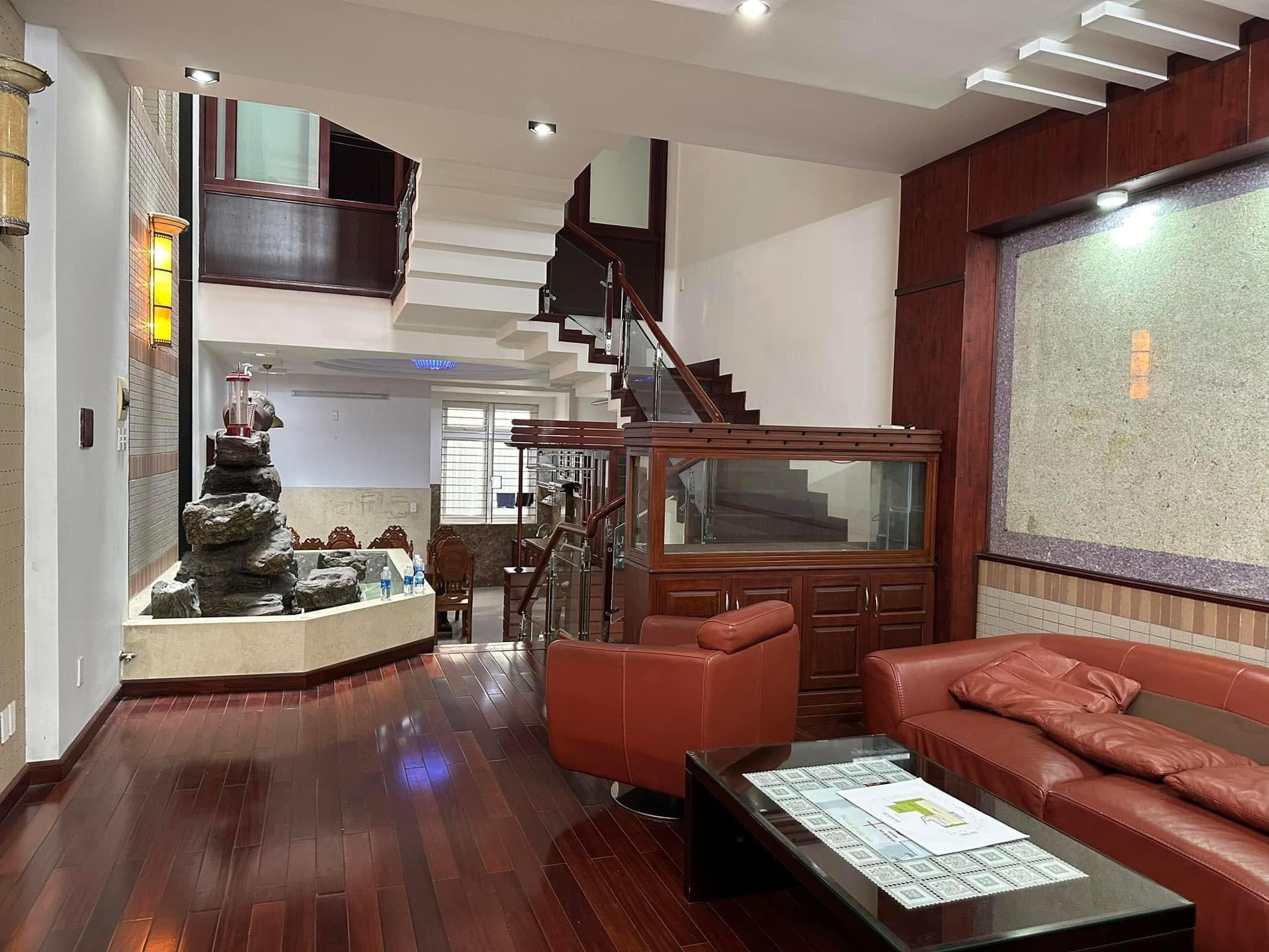 Nhà 5 tầng đường Phan Đăng Lưu, Hải Châu, diện tích 97.2m2, phù hợp kinh doanh và ở - Ảnh 4