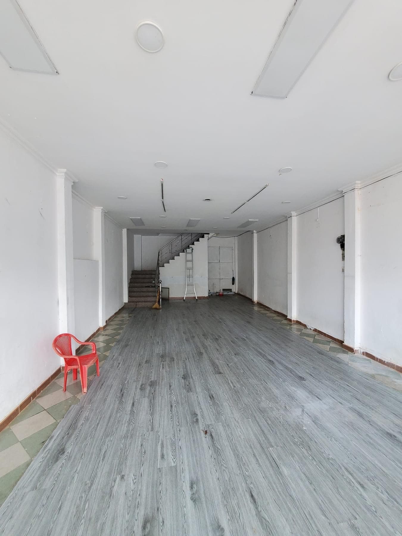 Nhà nguyên căn 4 tầng Điện Biên Phủ, diện tích 70m2, phù hợp ở và kinh doanh - Ảnh 2