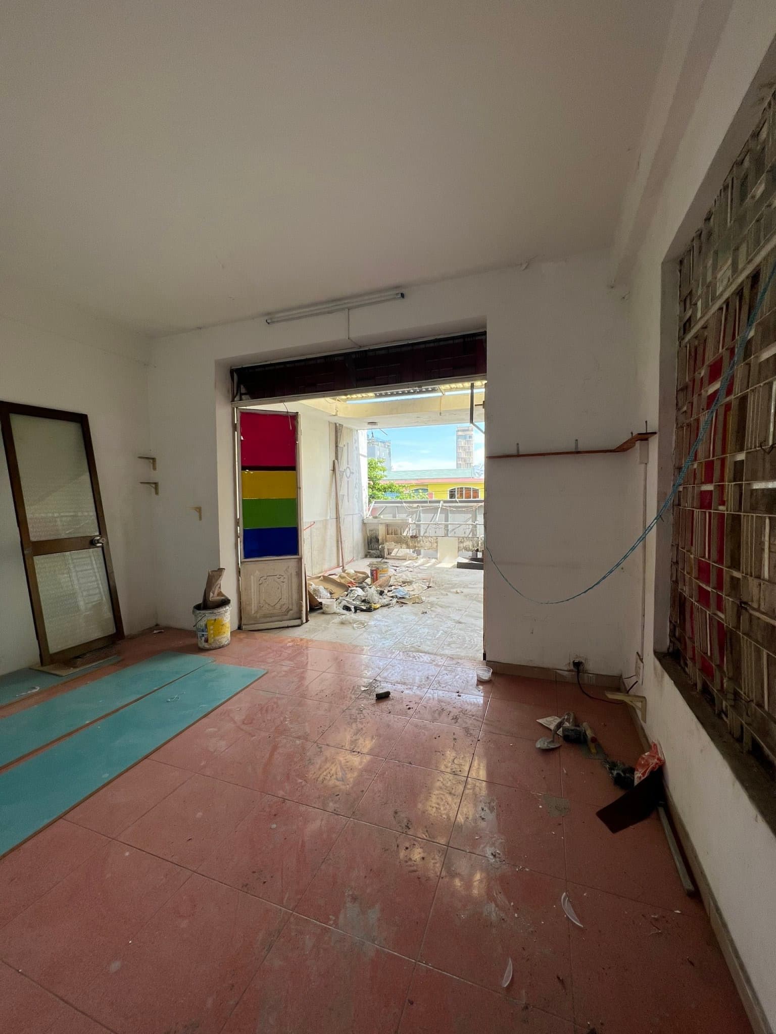 Nhà nguyên căn 3,5 tầng đường Hoàng Văn Thụ, diện tích 60m2, phù hợp kinh doanh - Ảnh 4