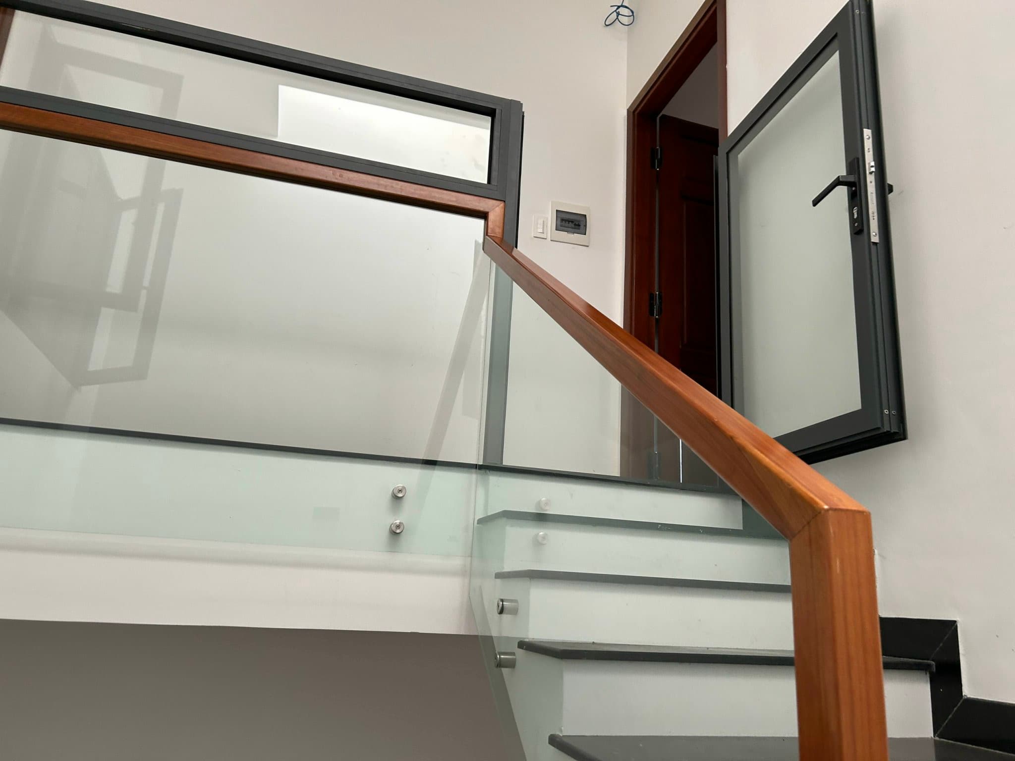 Nhà nguyên căn 3 tầng đường Bà Huyện Thanh Quan, diện tích 100m2, phù hợp để ở - Ảnh 10