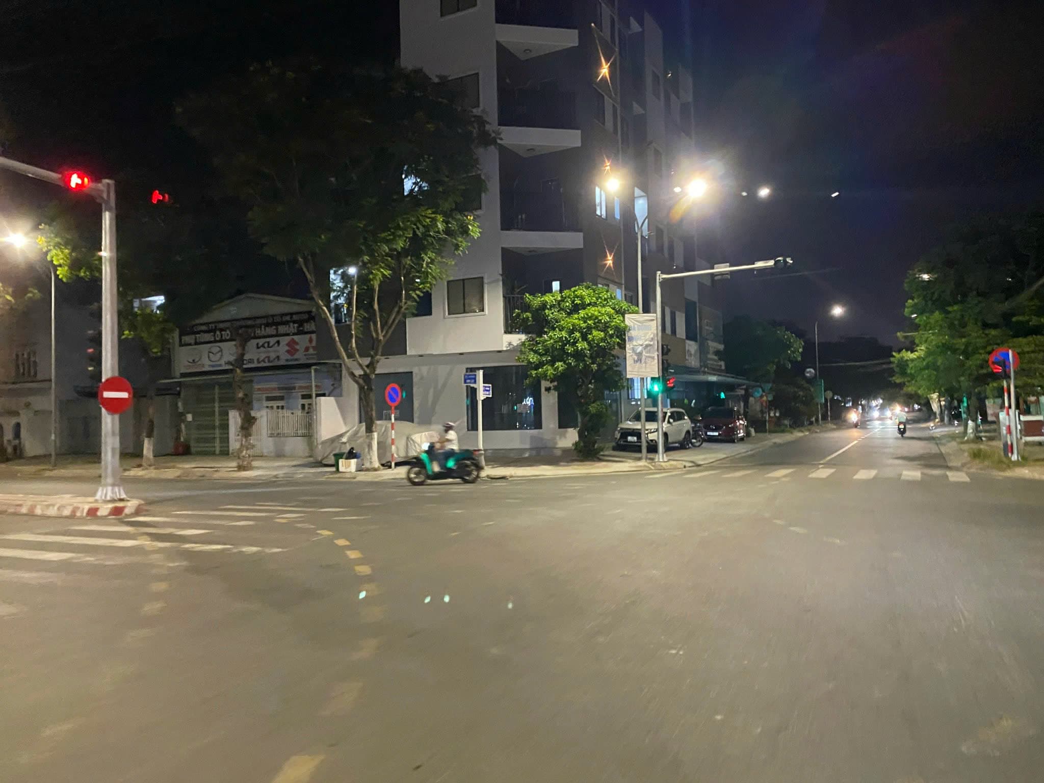 Mặt bằng kinh doanh lô góc 88m² tại Nguyễn Đình Tứ, Cẩm Lệ, có nhà vệ sinh riêng kinh doanh văn phòng, shop - Ảnh 1