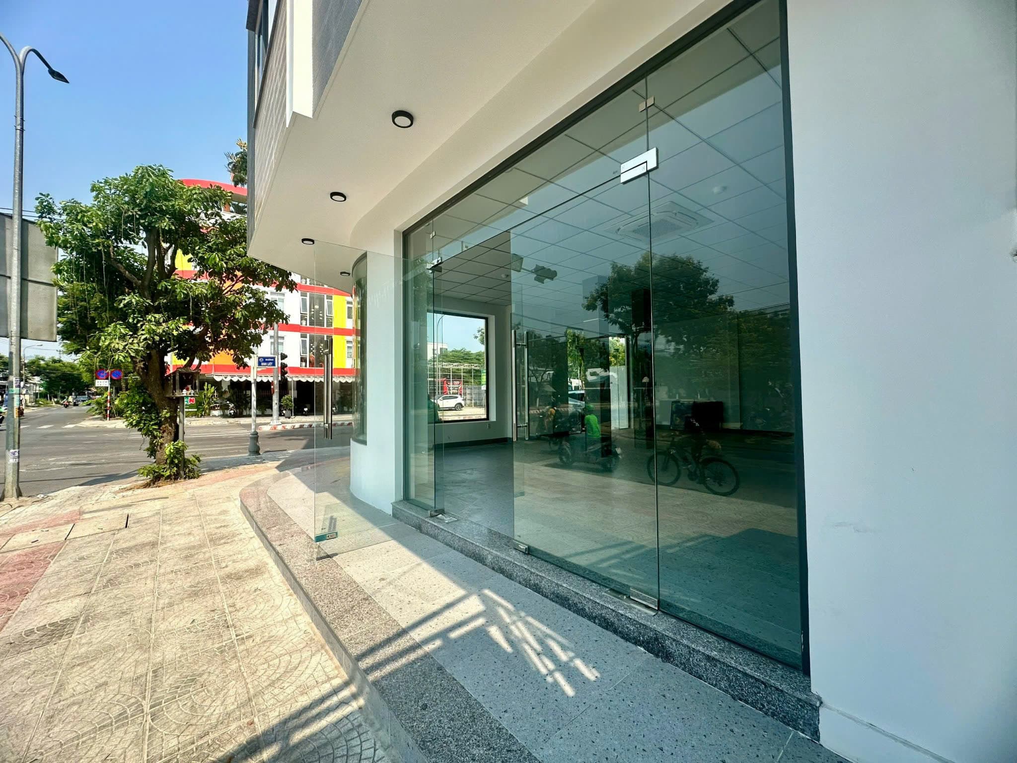 Mặt bằng kinh doanh lô góc 88m² tại Nguyễn Đình Tứ, Cẩm Lệ, có nhà vệ sinh riêng kinh doanh văn phòng, shop - Ảnh 6