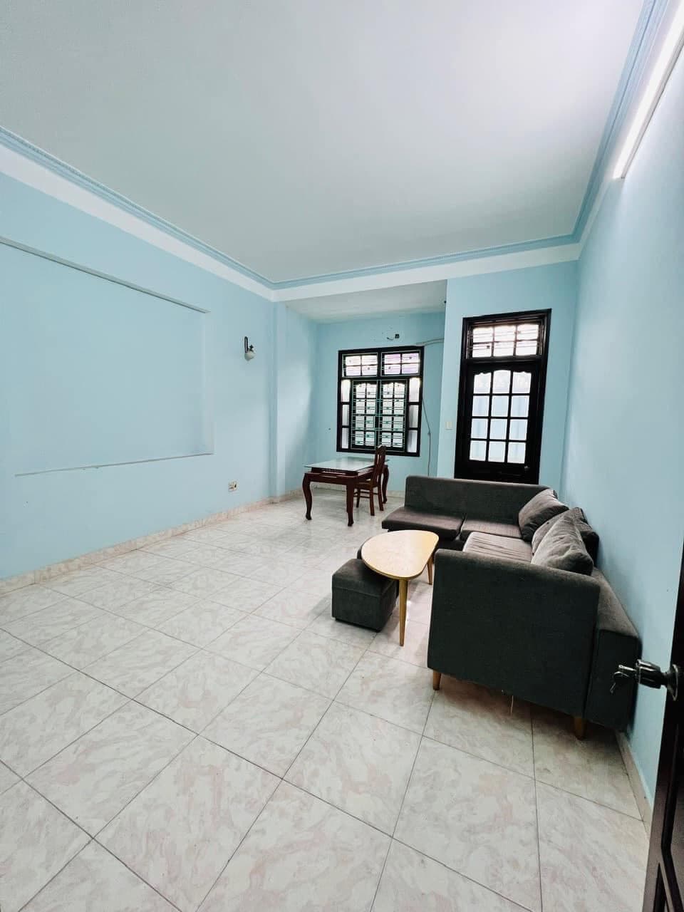 Nhà nguyên căn 3 tầng đường Lê Thanh Nghị, diện tích 90m², phù hợp kinh doanh - Ảnh 2