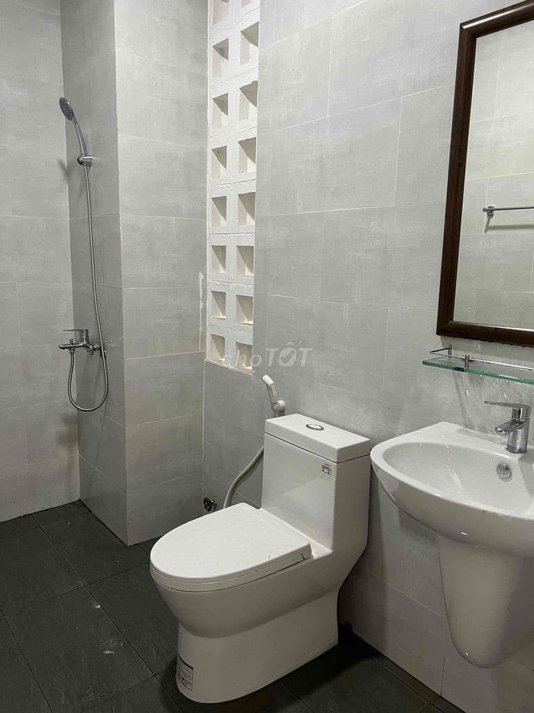 Nhà 3 tầng tại Nguyễn Phước Lan, diện tích 98m2, phù hợp làm văn phòng và kinh doanh - Ảnh 5