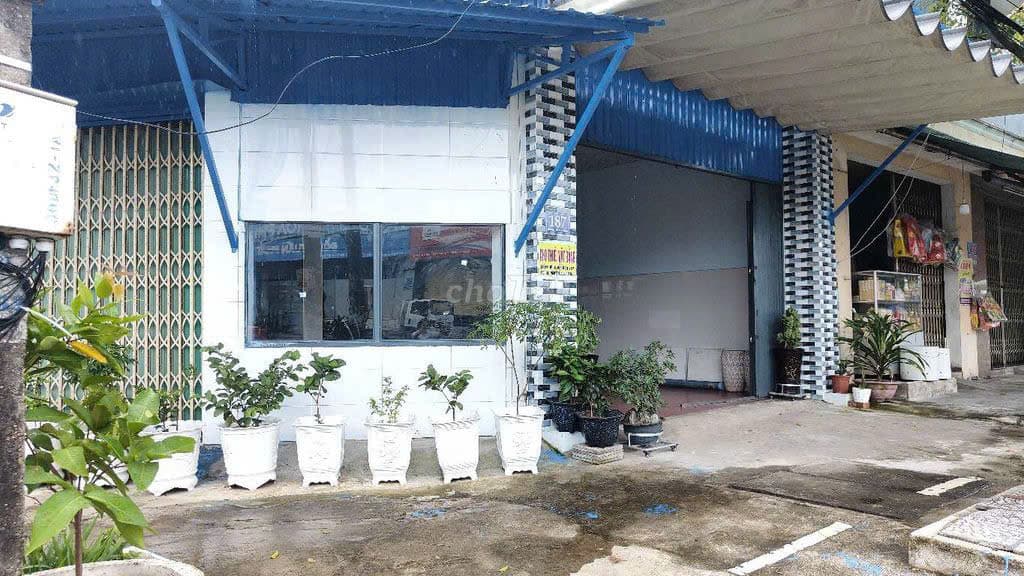 Nhà cáp 4 lô góc 2 mặt tiền đườngNguyễn Lương Bằng - Ảnh 1