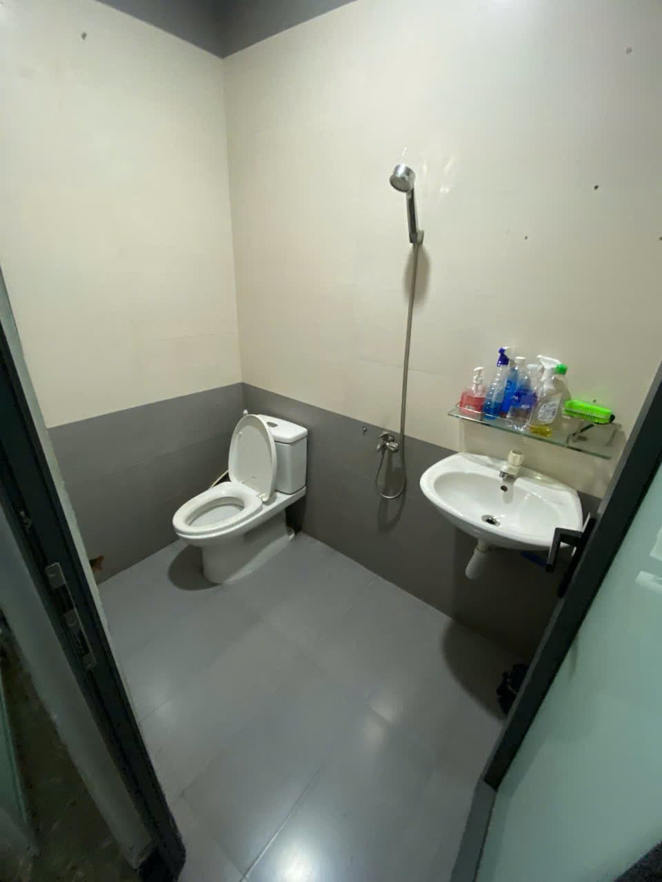 Nhà nguyên căn 3 tầng mặt tiền Phạm Văn Nghị - Ảnh 5