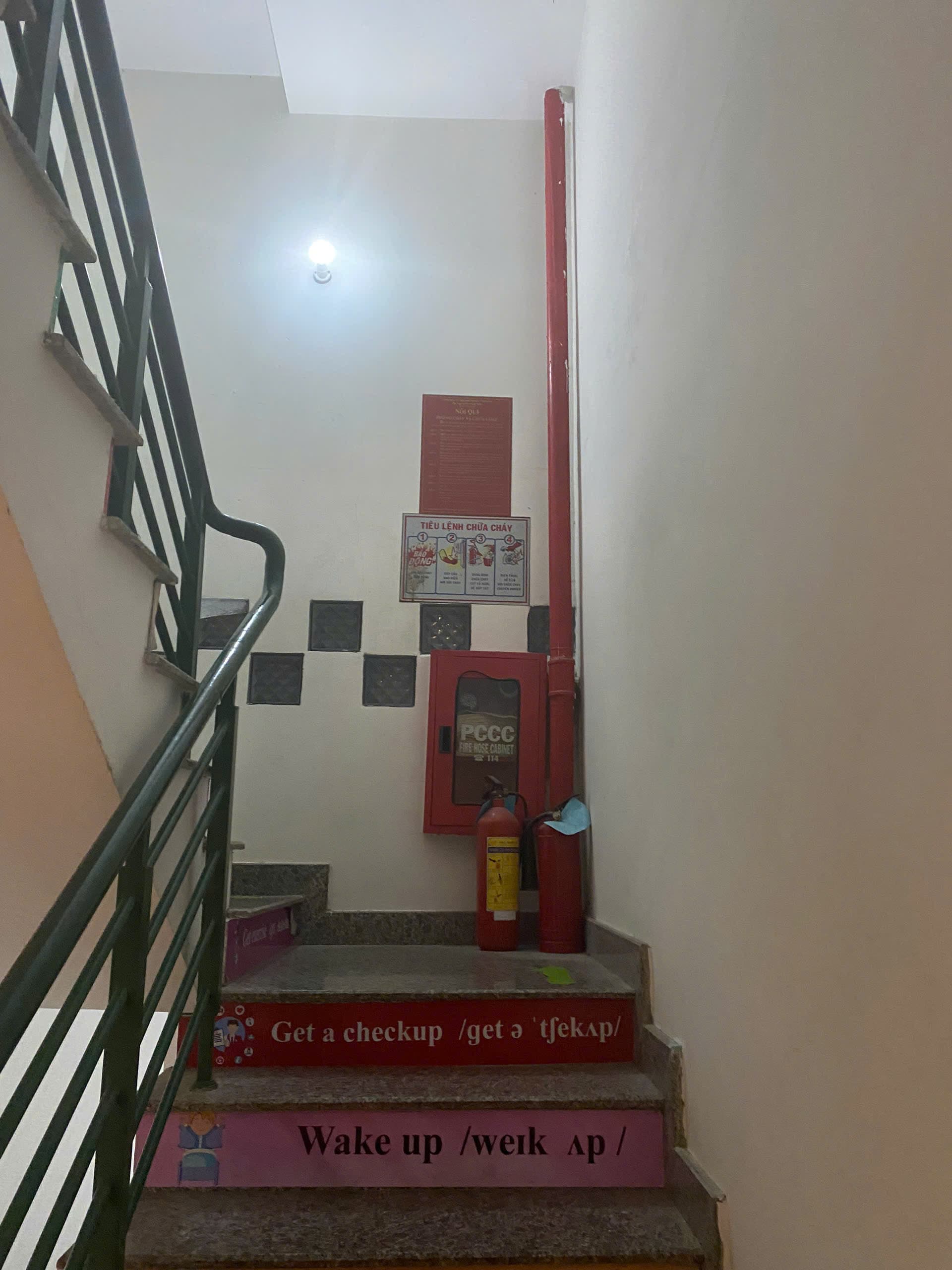 Nguyên căn 6 tầng đường Lê Thanh Nghị - Ảnh 4