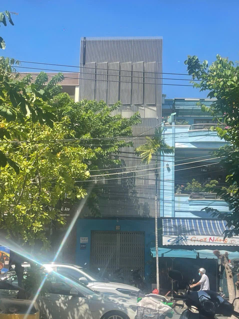 Nhà nguyên căn 4 tầng đường Lê Thanh Nghị - Ảnh 4