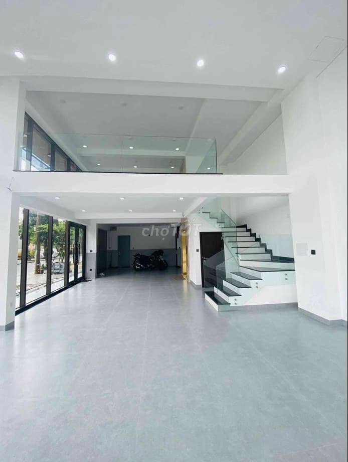 Mặt bằng kinh doanh 2 tầng tại Trần Nhân Tông, diện tích 150m², phù hợp văn phòng và siêu thị - Ảnh 1