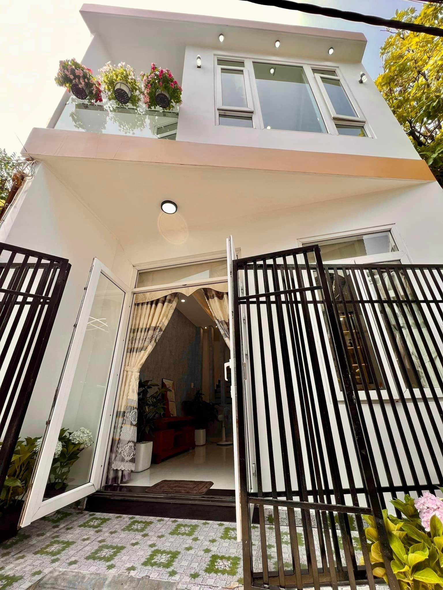 Nhà nguyên căn 3 tầng đường Trưng Nữ Vương, phù hợp để ở và kinh doanh - Ảnh 1