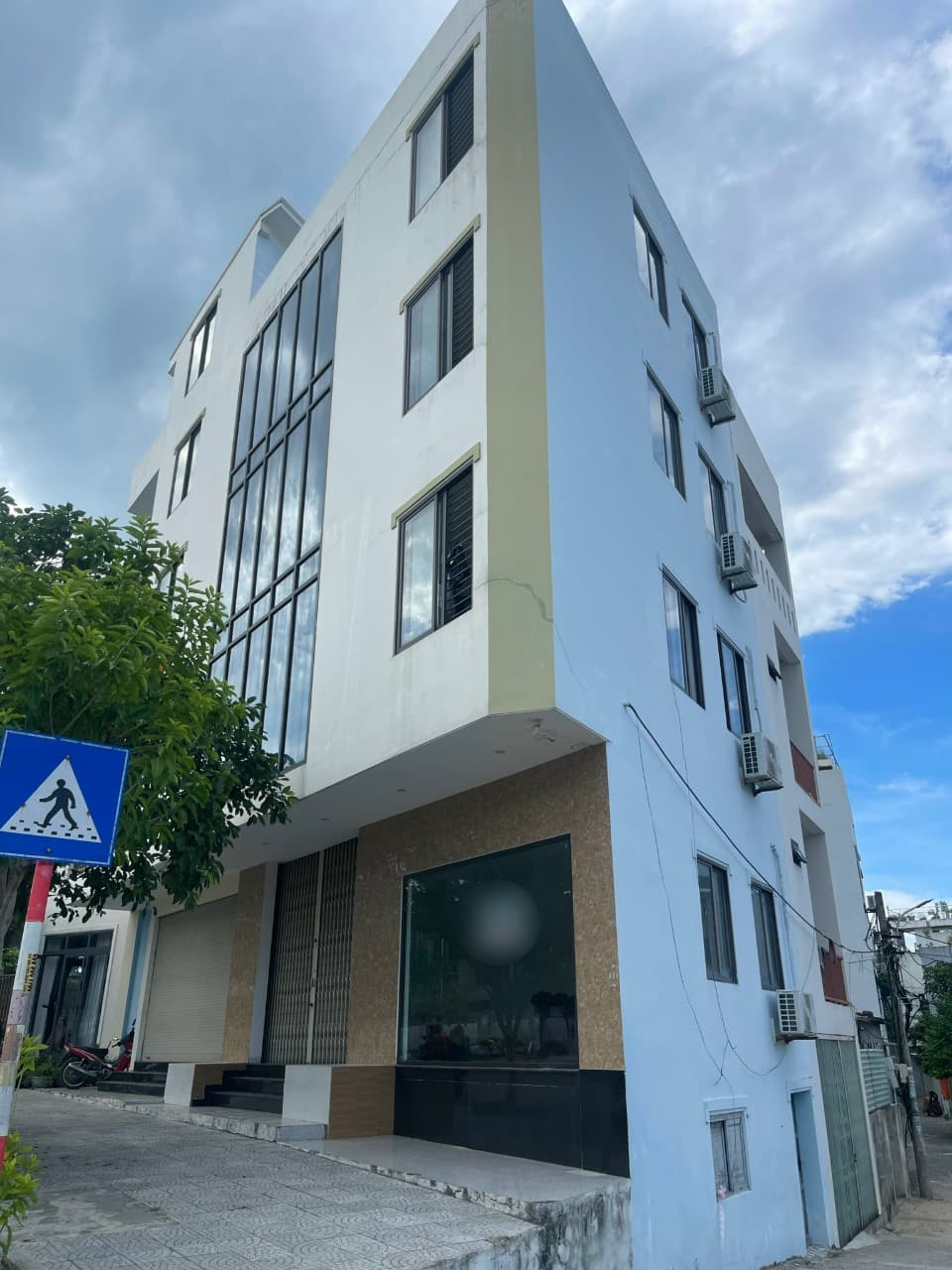 Nhà nguyên căn Phó Đức Chính Phó Đức Chính, diện tích hơn 30m2, phù hợp kinh doanh - Ảnh 1