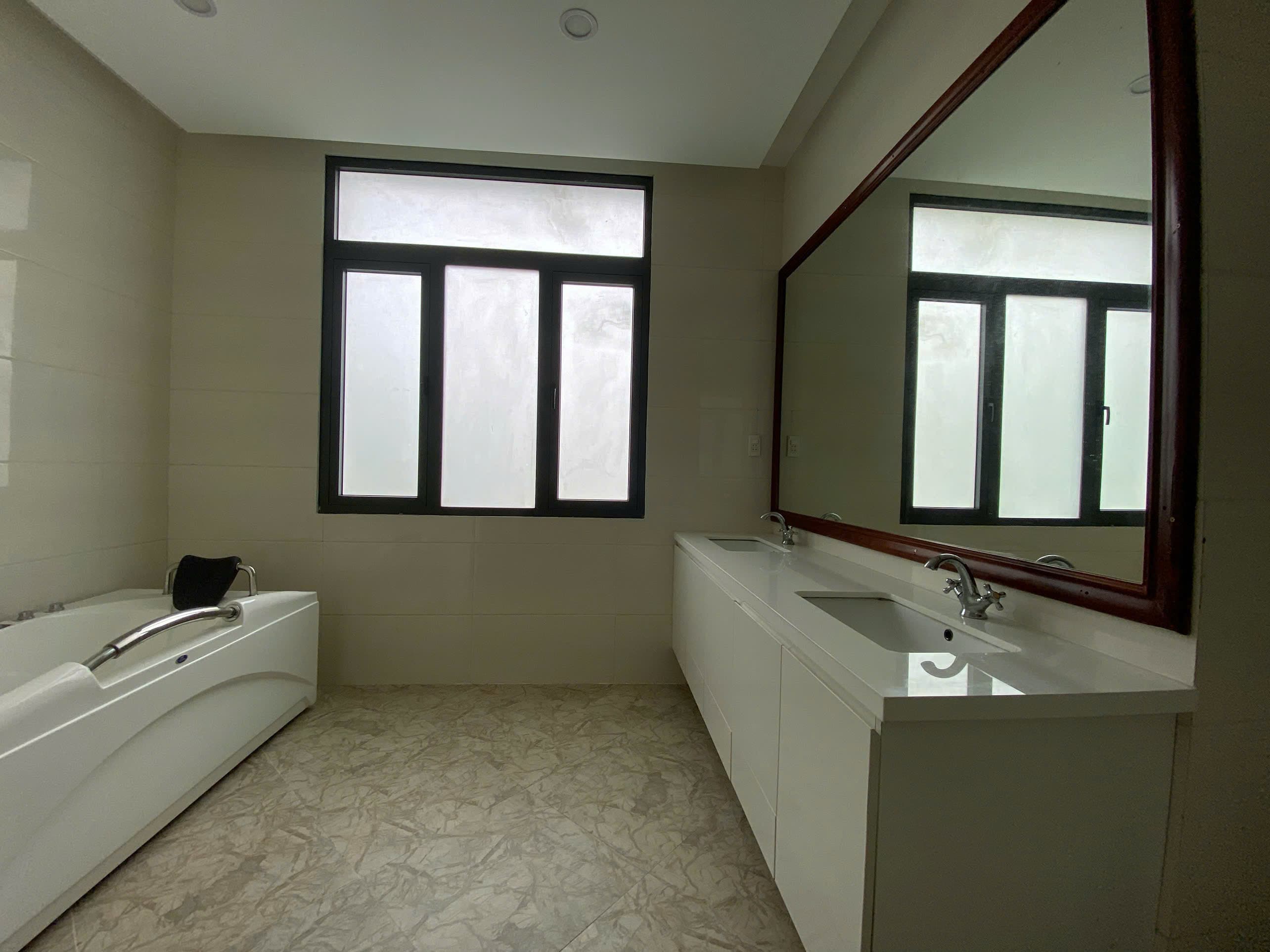 Biệt thự 200m2 đường 29 Tháng 3, Hòa Xuân, Cẩm Lệ, phù hợp làm văn phòng hoặc trường học - Ảnh 5