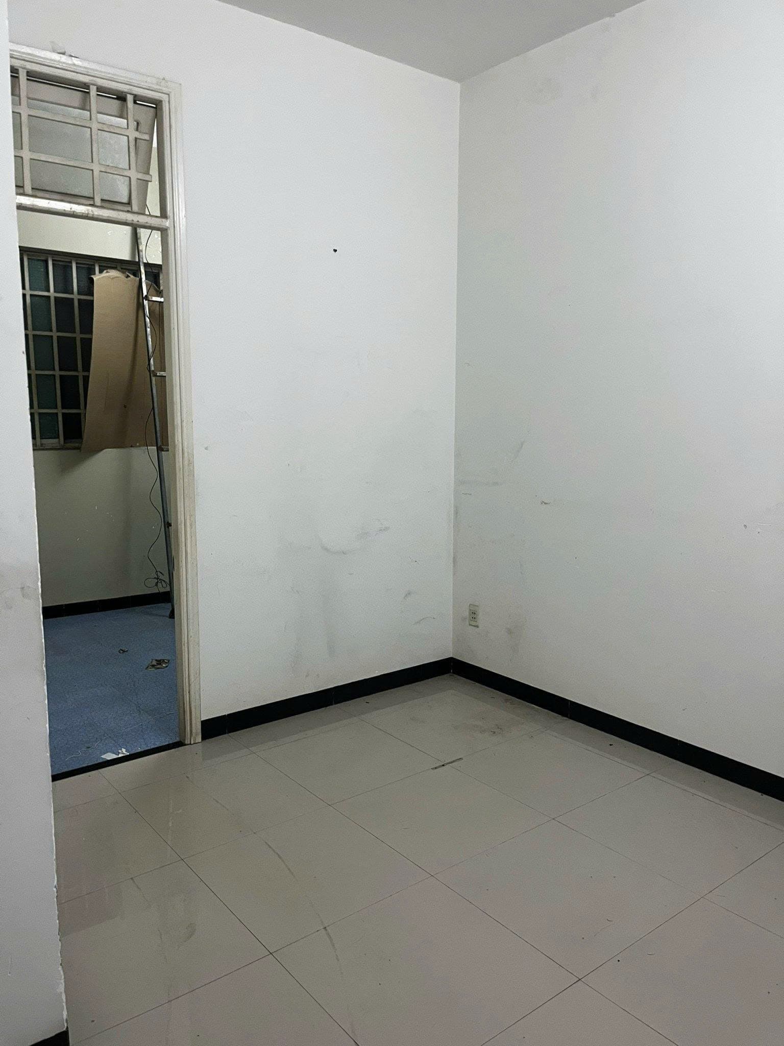 Nhà 4 tầng mặt tiền 8m tại Mỹ Khê 5, phù hợp kinh doanh đa ngành - Ảnh 1