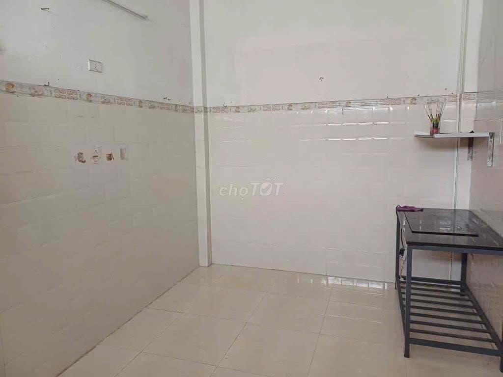 Nhà nguyên căn 2 tầng đường Thi Sách, phù hợp ở và kinh doanh - Ảnh 1