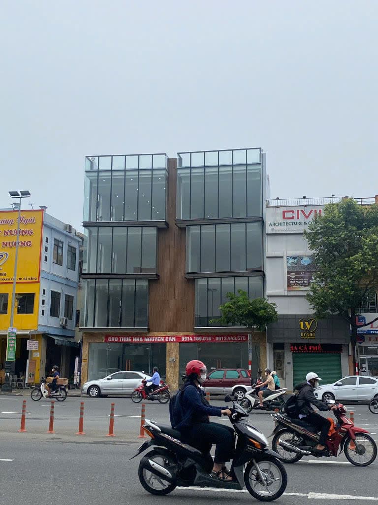 Nhà 4 tầng diện tích 600m2 tại Điện Biên Phủ - Ảnh 2