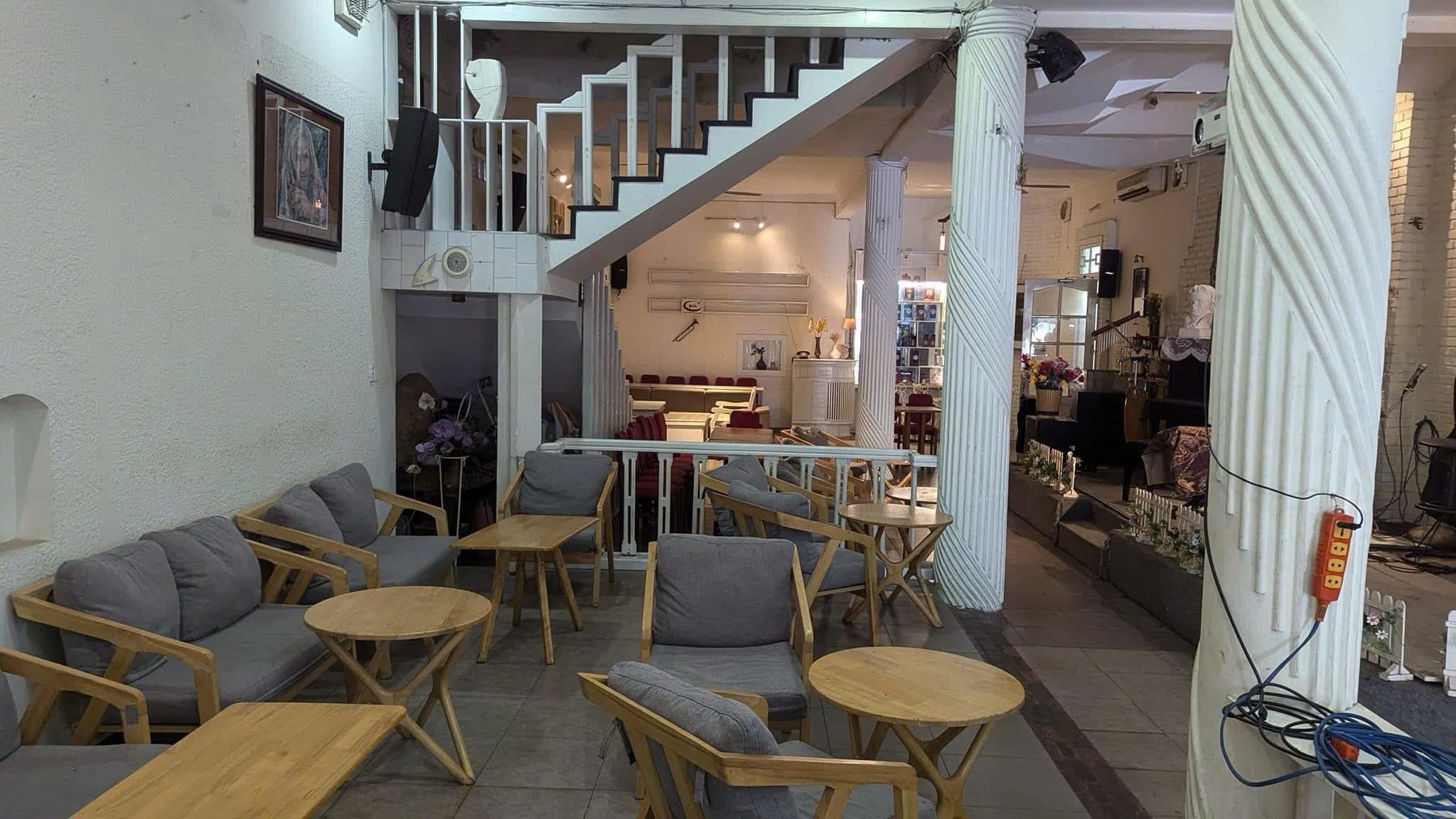 Mặt bằng kinh doanh có sân vườn riêng biệt tại Lê Đình Lý, diện tích 300m², phù hợp kinh doanh cà phê và nhà hàng - Ảnh 1