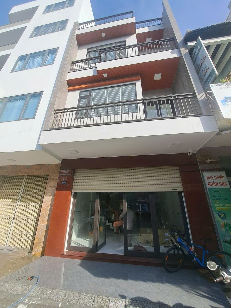 Nhà nguyên căn 3 tầng đường Hồ Quý Ly, phù hợp kinh doanh sạch sẽ - Ảnh 2