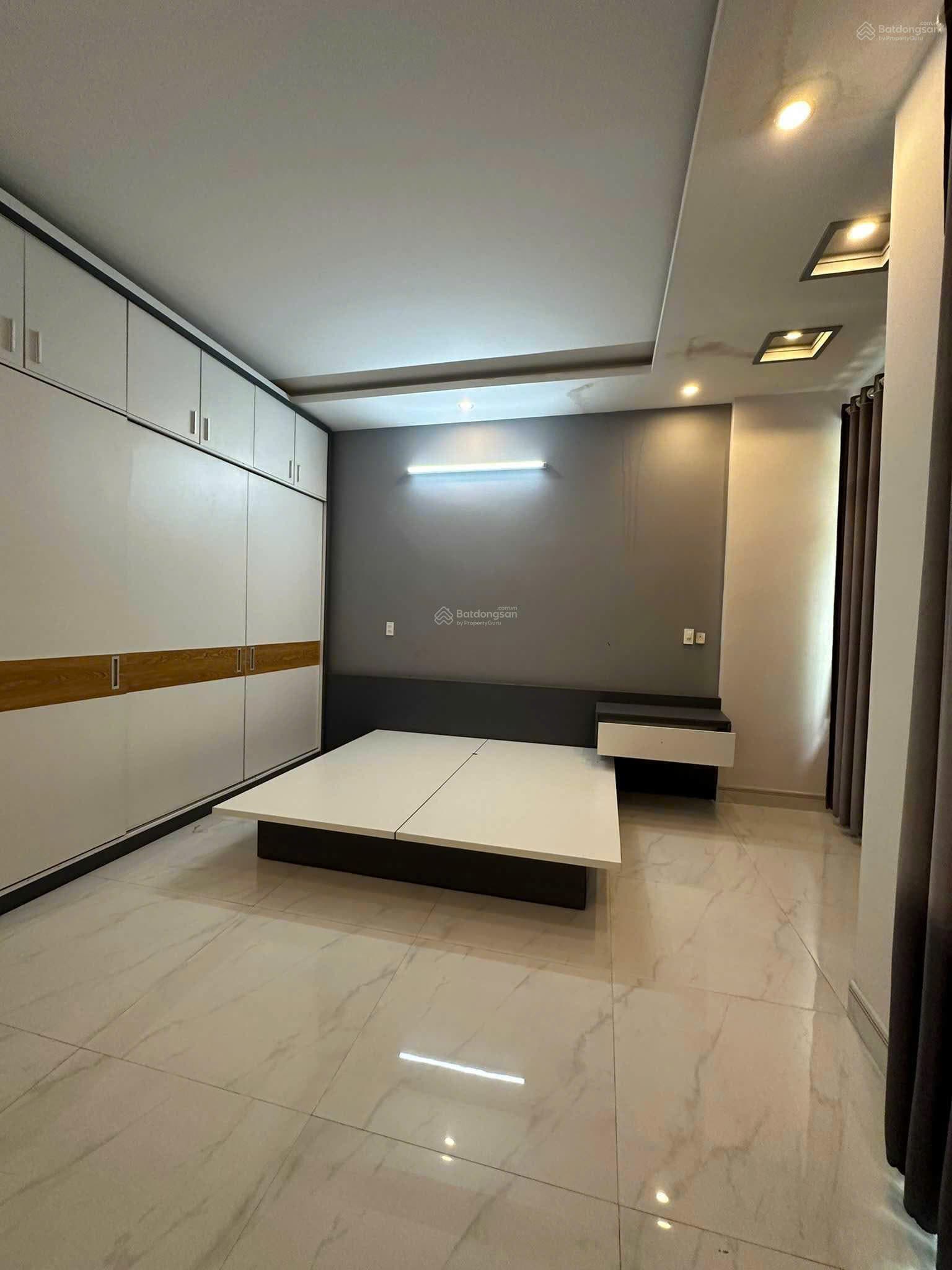 Nhà mặt tiền 3 tầng tại Khúc Hạo, diện tích 100m2, phù hợp kinh doanh và văn phòng - Ảnh 6