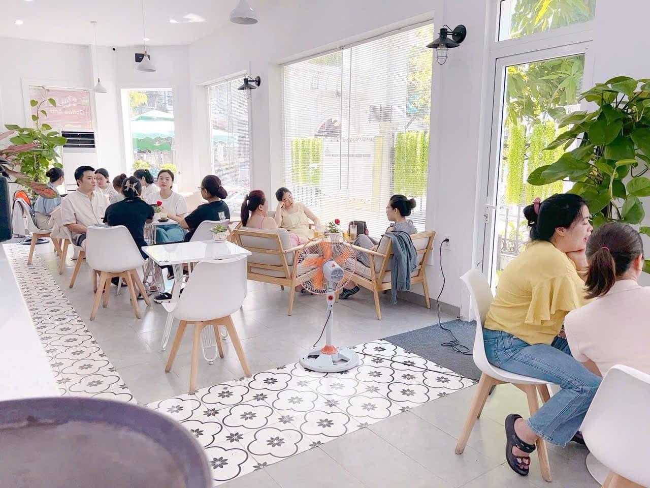 Nhà 3 tầng góc 2 mặt tiền Ông Ích Khiêm, quận Hải Châu, diện tích 140m2, phù hợp kinh doanh - Ảnh 3