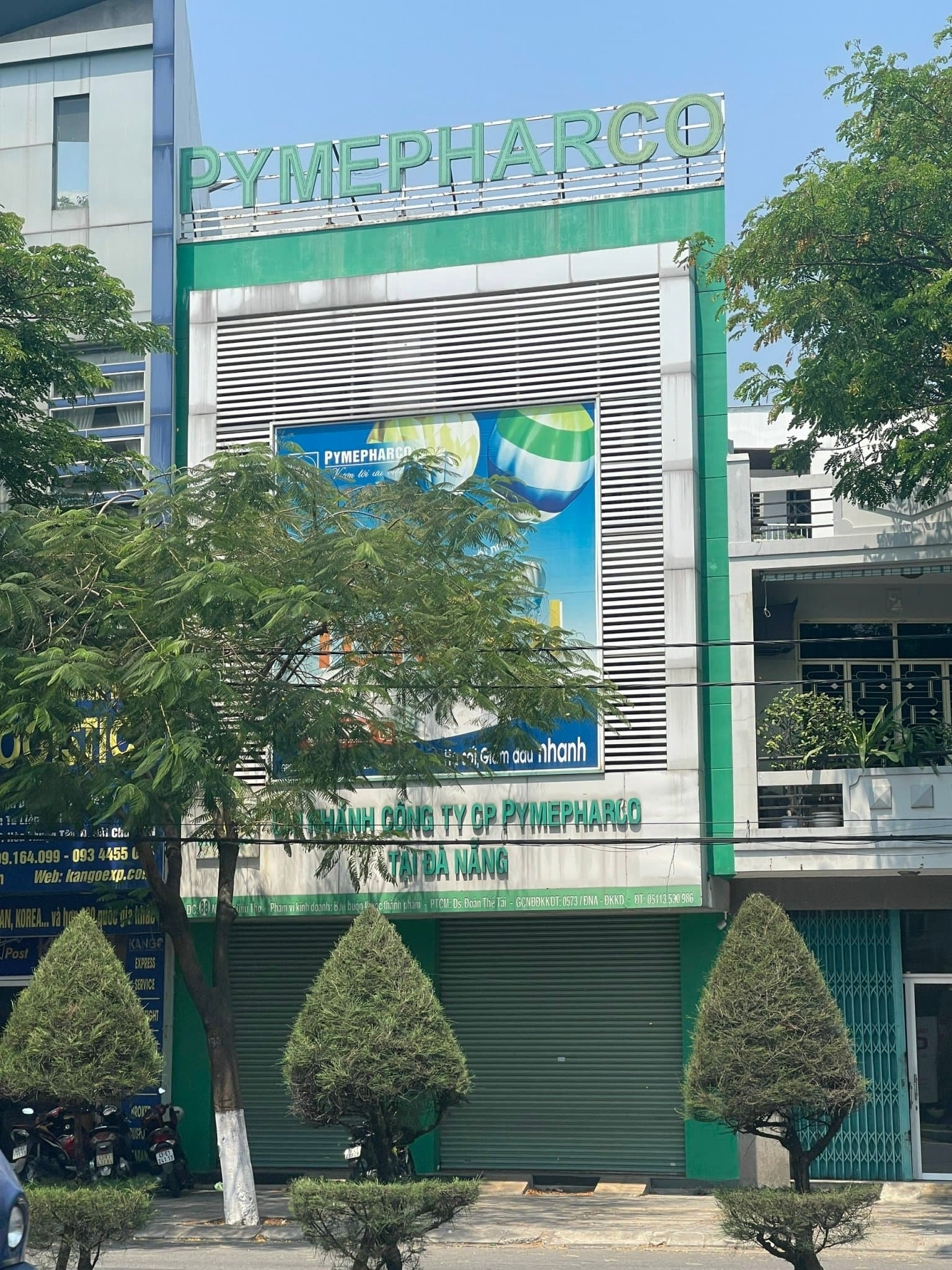 Nhà nguyên căn 3 tầng đường Nguyễn Hữu Thọ - Ảnh 1