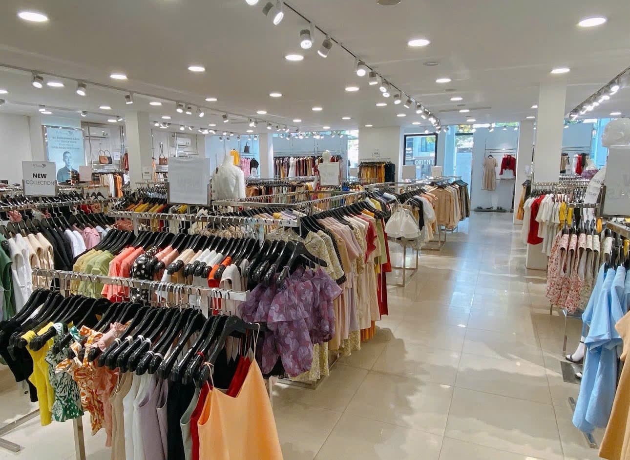 Nhà mặt tiền 2,5 tầng gần Nguyễn Văn Linh - Ảnh 3