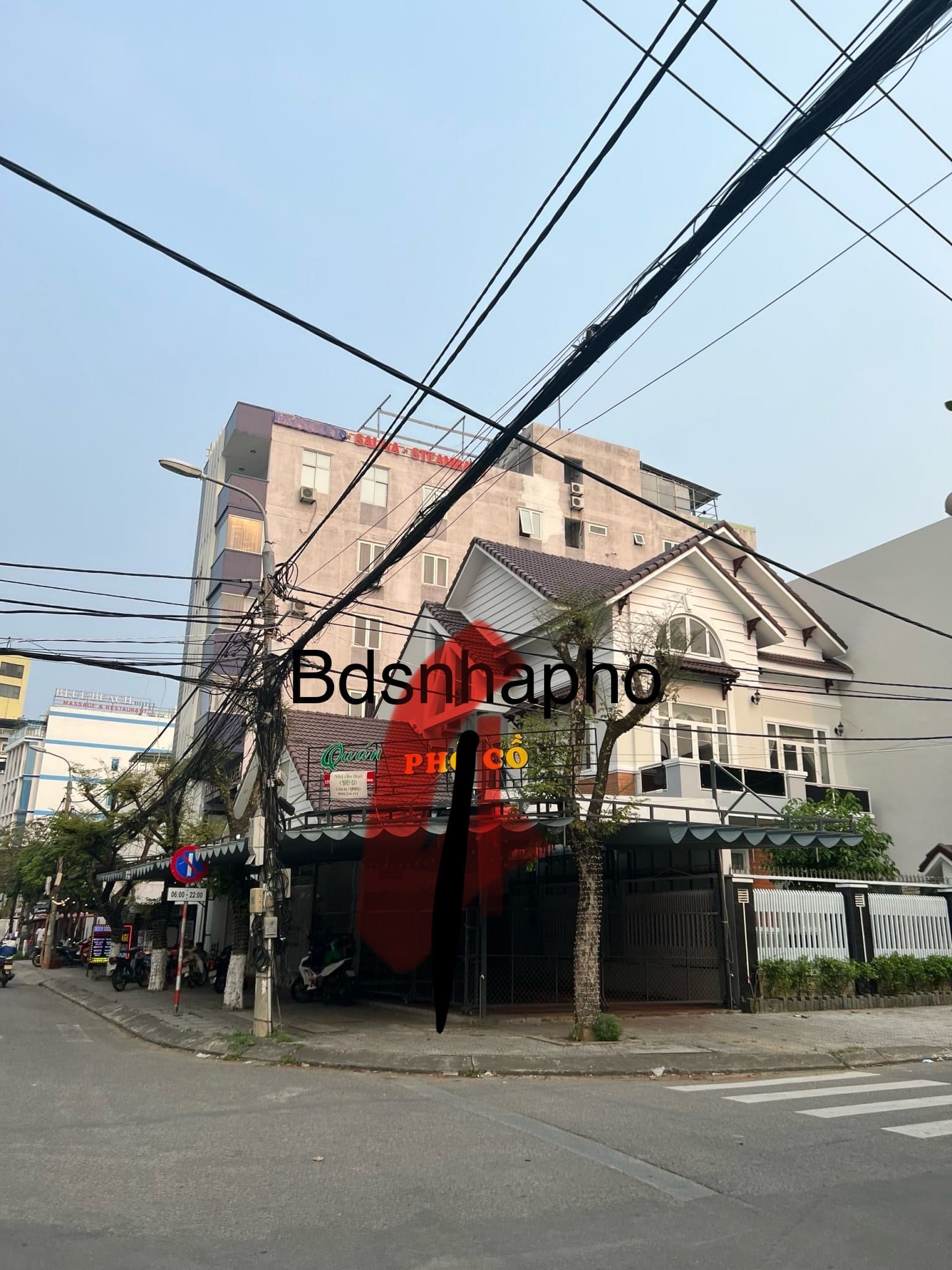 Nhà nguyên căn 3 tầng diện tích 200m² phù hợp ở và làm văn phòng tại Dương Đình Nghệ - Ảnh 1