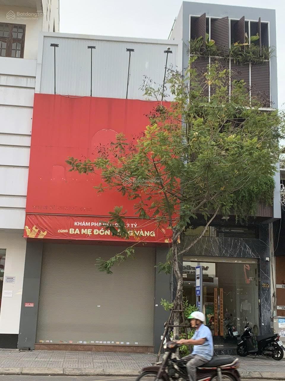 Nhà nguyên căn 2,5 tầng mặt tiền Lê Duẩn - Ảnh 1