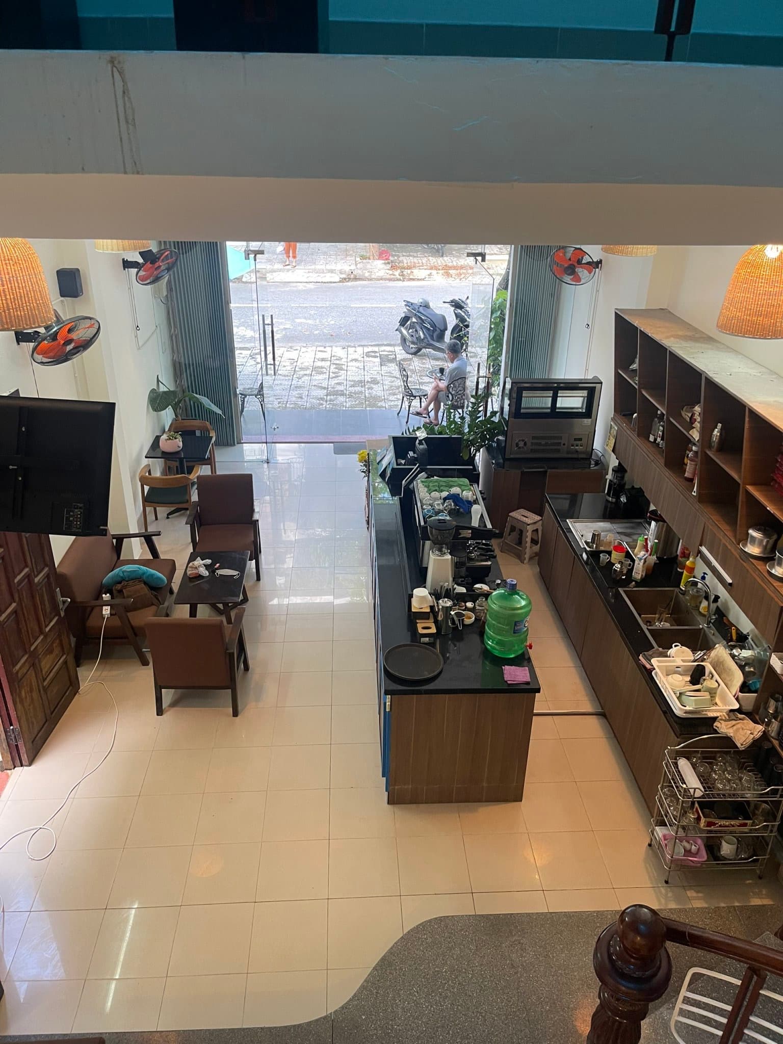 Nhà 3 tầng tại Dương Đình Nghệ, diện tích 175m2, phù hợp kinh doanh cafe, spa, nhà hàng - Ảnh 6