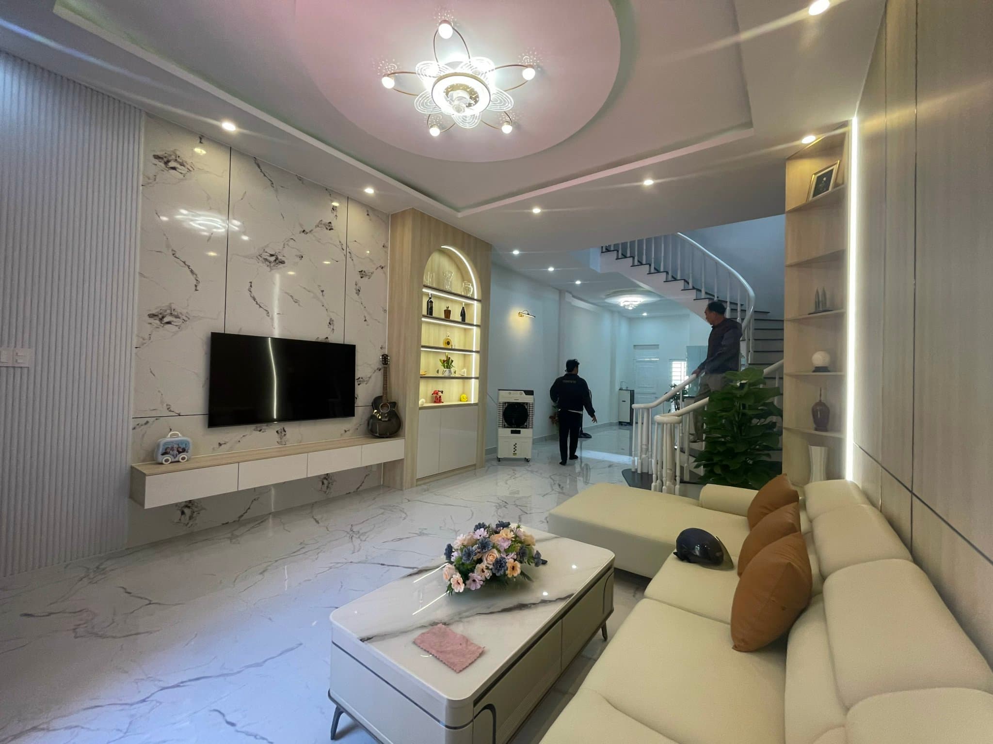 NGUYÊN CĂN 4 TẦNG CHO THUÊ ĐƯỜNG ĐA MẶN 6 - Ảnh 4