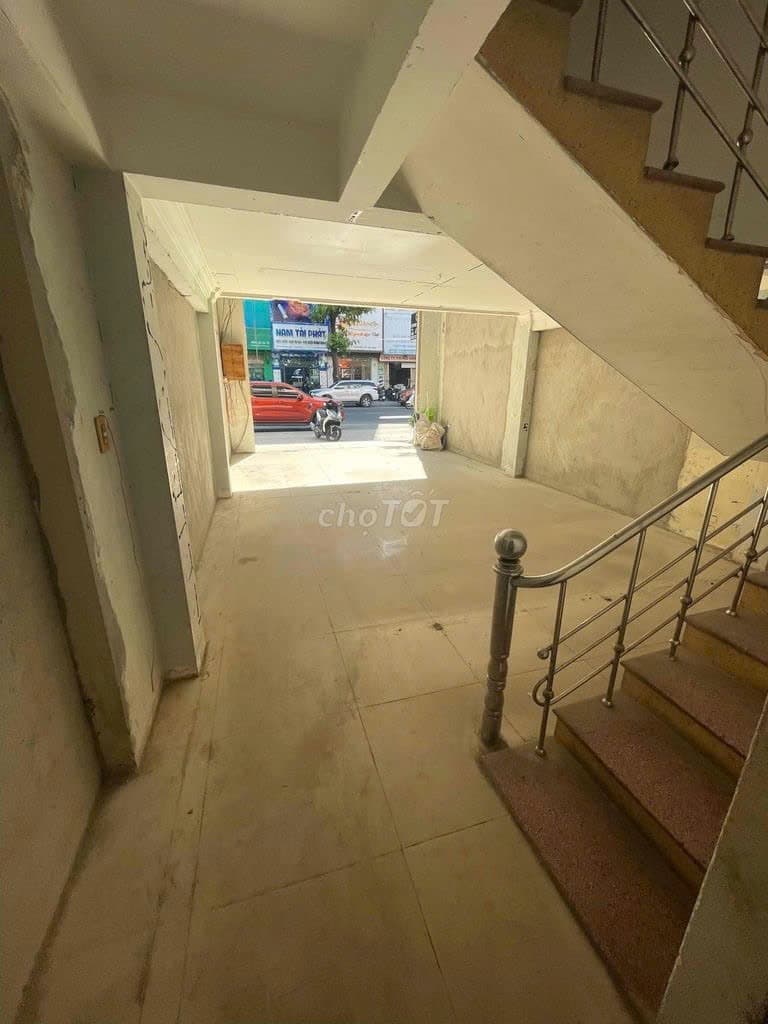 NHÀ 3 TẦNG MẶT TIỀN HÀM NGHI - PHỐ ĐIỆN TỬ ĐÀ NẴNG - Ảnh 6
