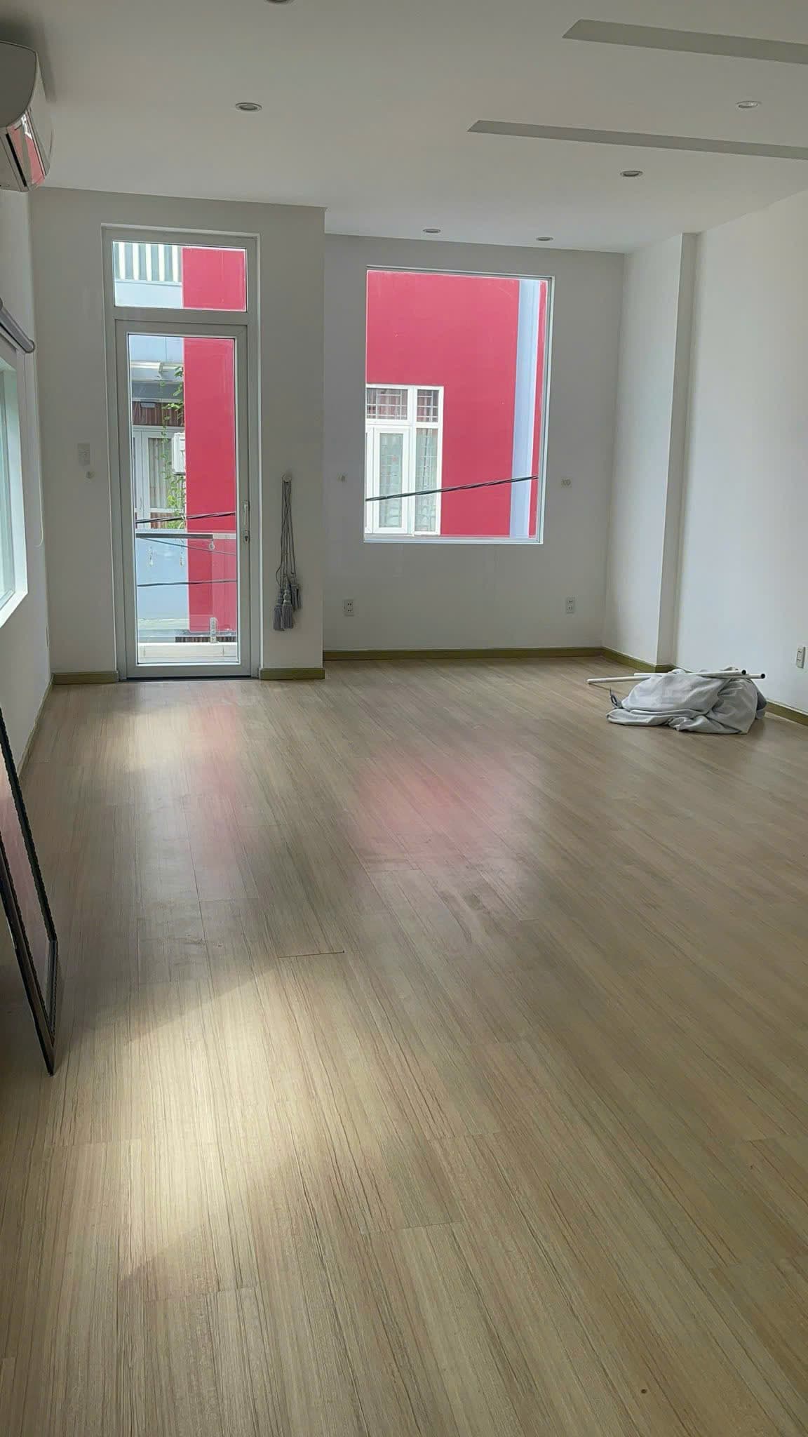 Nhà nguyên căn 3 tầng đường Nguyễn Tri Phương, diện tích 80m2, phù hợp ở và kinh doanh - Ảnh 3