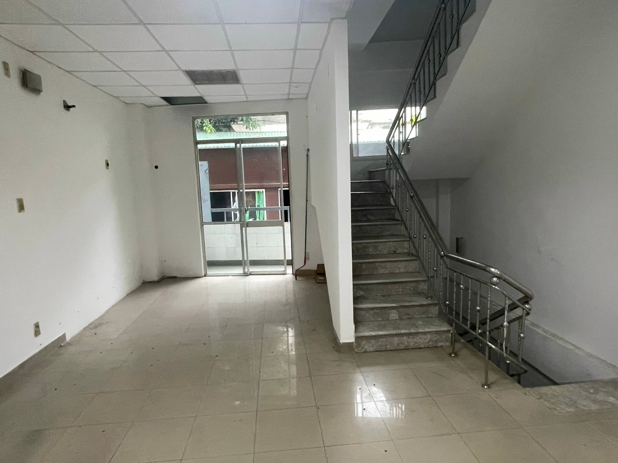 Nhà nguyên căn 3 tầng đường Hàm Nghi, diện tích 60m2, phù hợp kinh doanh sạch sẽ - Ảnh 4