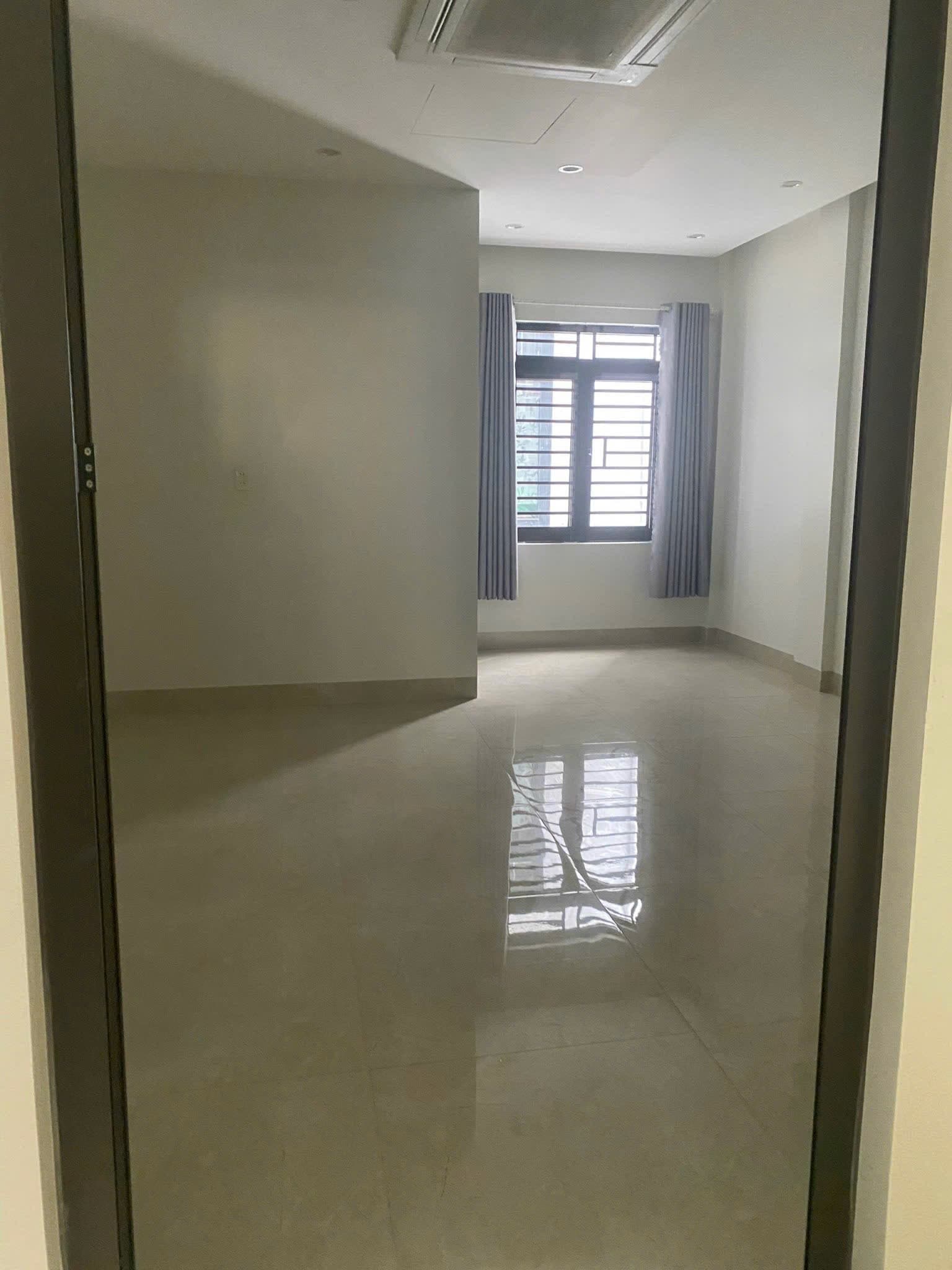 Nhà nguyên căn 3 tầng đường Nguyễn Phước Lan, diện tích 5x20m, phù hợp ở và kinh doanh - Ảnh 4