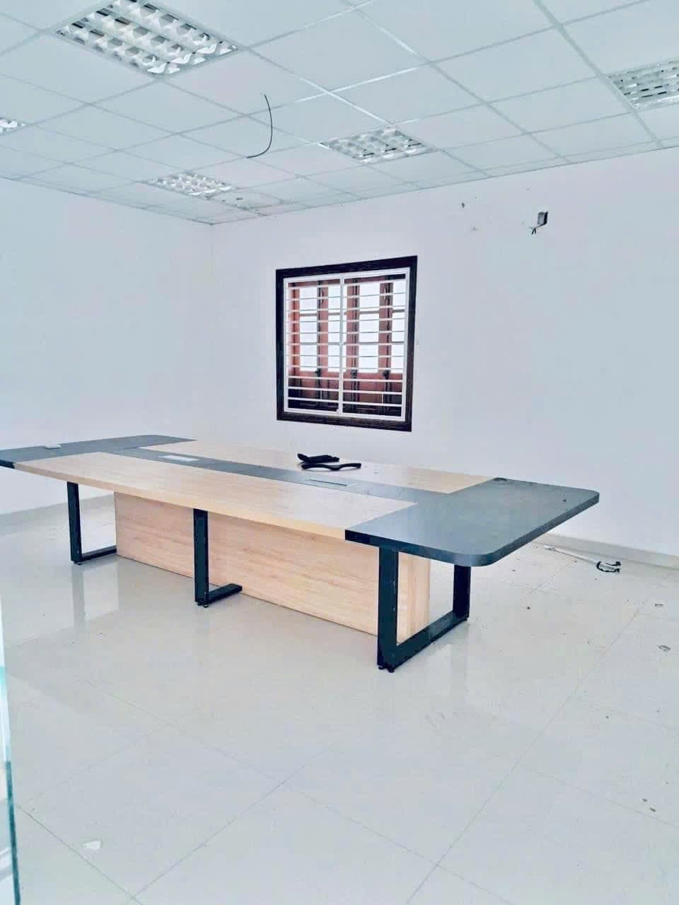 Mặt bằng trống suốt 2 tầng đường Núi Thành, phù hợp kinh doanh đa ngành nghề - Ảnh 2