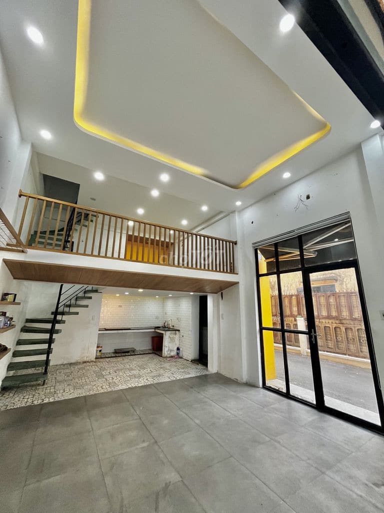 Nhà 2 tầng 1 lửng 40m2 mặt tiền 3 Tháng 2, phù hợp kinh doanh - Ảnh 2