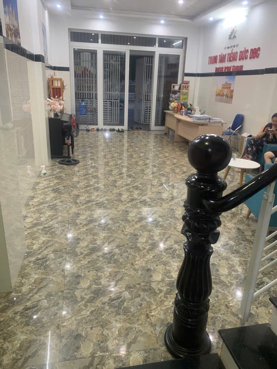 Nhà nguyên căn 4,5 tầng gần trường quốc tế Skyline, diện tích 100m2, phù hợp văn phòng hoặc kinh doanh - Ảnh 3